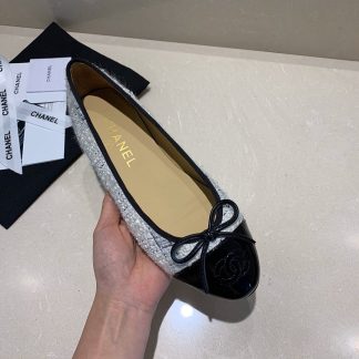 Chanel fashion items black and white elegant and exquisite ballet shoes