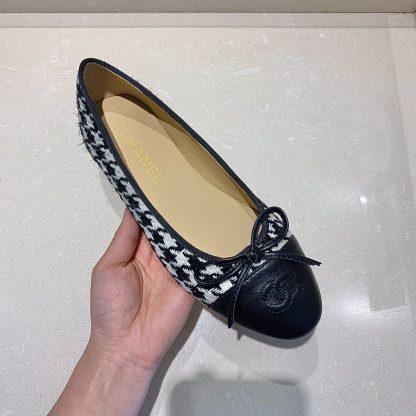 Chanel fashion single product black and white plaid knitted elegant and exquisite ballet shoes