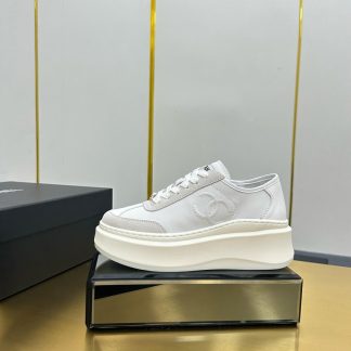 Chanel White Casual Versatile Sneakers