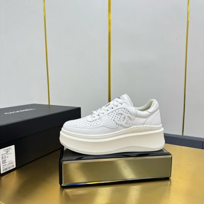 Chanel pure white casual versatile sneakers