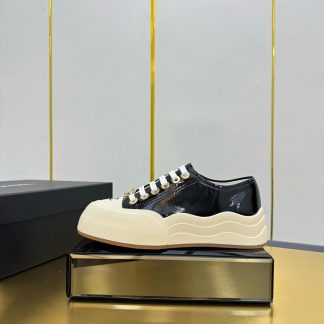 Chanel 2025 biscuit shoes black versatile fashion casual sports shoes