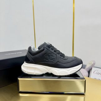 Chanel men's and women's couple's pure black classic casual dad shoes