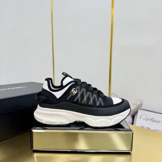 Chanel men's and women's couple's black and white classic sports all-match casual dad shoes