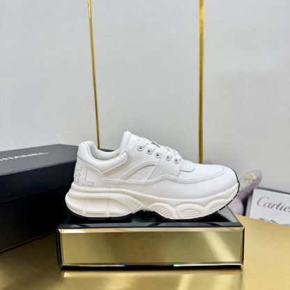Chanel men's and women's couple's pure white classic sports fashion casual dad shoes