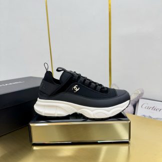 Chanel men's and women's couple's pure black classic sports all-match casual dad shoes