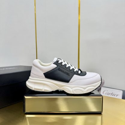 Chanel men's and women's couple's white mix and match black classic sports casual dad shoes
