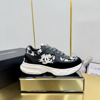 Chanel unisex couple's black and white casual dad shoes