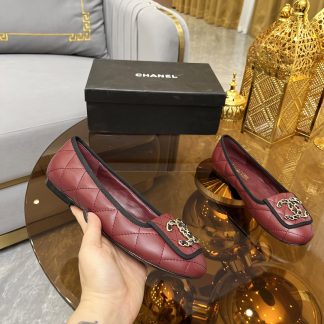 Chanel autumn and winter new red small round head retro loafers