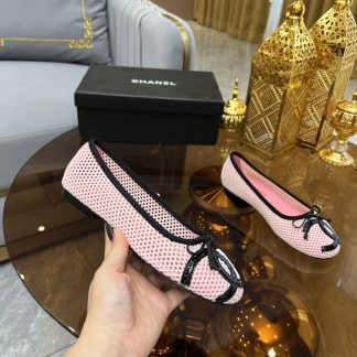 Chanel autumn and winter new pink round head with bow retro loafers