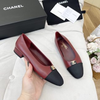 Chanel autumn and winter new small round head red retro loafers