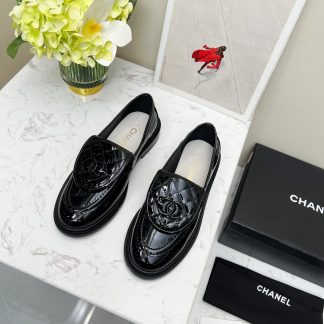Chanel early spring new black lady temperament loafers