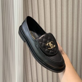 Chanel black early spring new elegant loafers