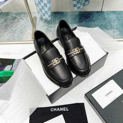 Chanel's new black loafers for early spring, good-looking and comfortable, heel height 2.5cm