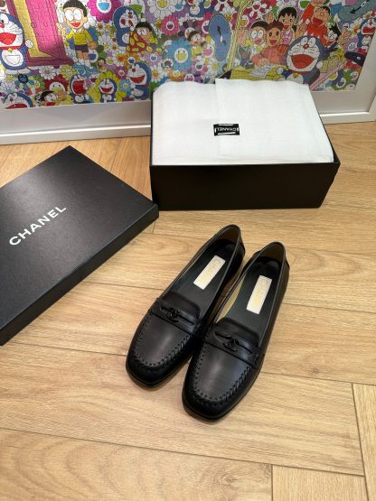 Chanel autumn and winter four seasons retro style small round head black loafers