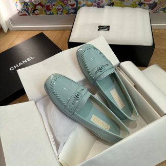 Chanel autumn and winter four seasons retro style small round head blue loafers