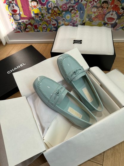 Chanel autumn and winter four seasons retro style small round head blue loafers