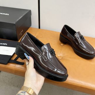 Chanel Autumn Winter Series Brown Small Round Toe Slim Loafers
