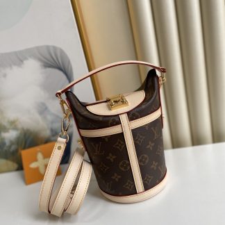 Louis Vuitton DUFFLE round potato chips bag