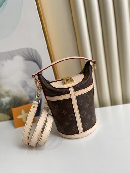 Louis Vuitton DUFFLE round potato chips bag