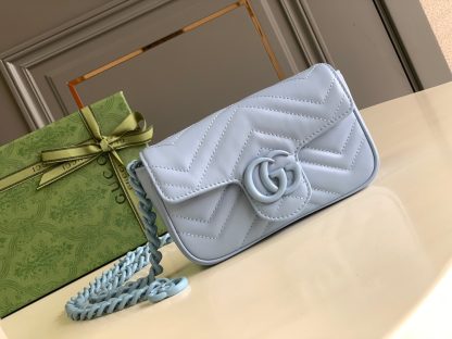 Gucci wave pattern chain bag small bag
