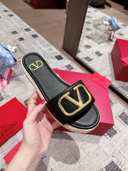 VALENTINO stylish and sophisticated slippers - Image 2