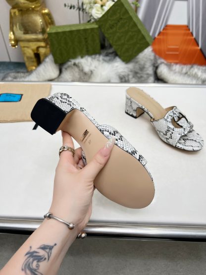 Gucci platform slippers - Image 2
