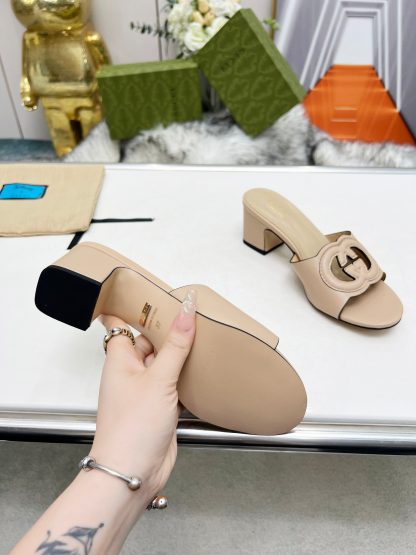 Gucci platform slippers - Image 2
