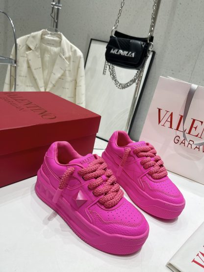VALENTINO Thick-soled casual sneakers