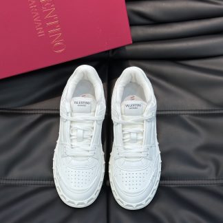 VALENTINO Classic Studded Sport Casual Shoes
