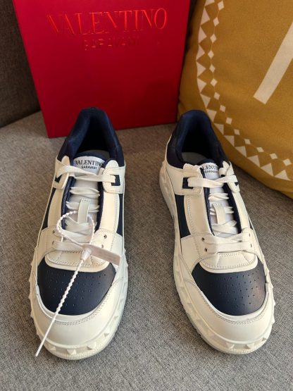 VALENTINO classic couple casual shoes