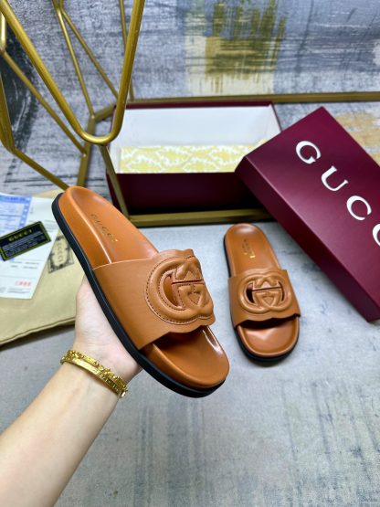 Gucci Interlocking G Leather Slippers