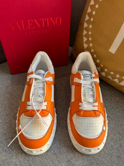 VALENTINO classic and comfortable couple casual shoes