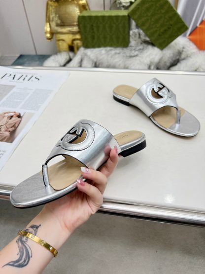 Gucci flip flops - Image 2