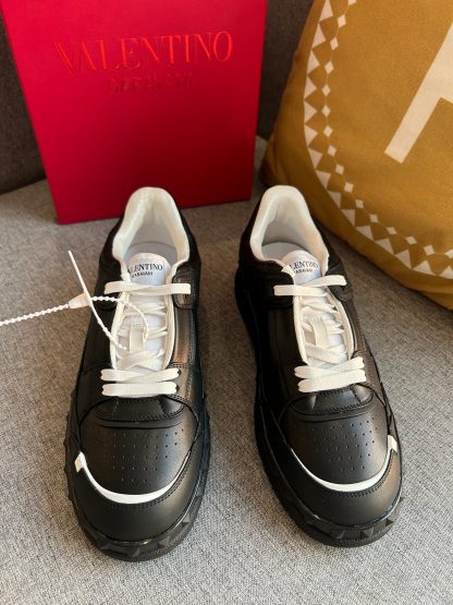 VALENTINO Exquisite and fashionable couple casual shoes