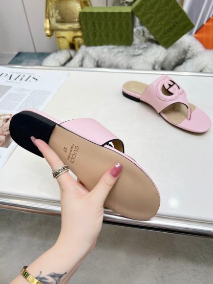 Gucci flip flops - Image 2
