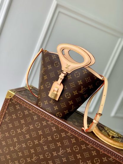 Louis Vuitton Spring/Summer Show Rivage BB Handbag
