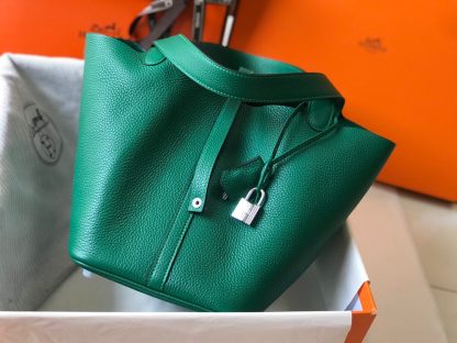 Hermès Emerald Lightweight, Wear-Resistant and Waterproof Cowhide Handbag