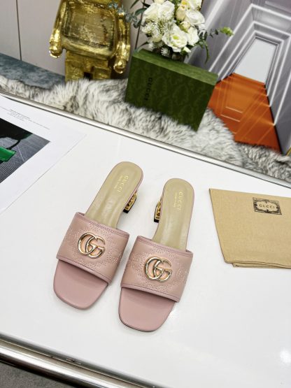 Gucci classic buckle slippers
