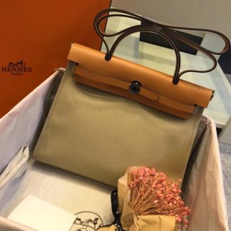 Hermes Brown Daily Crossbody Bag 31cm Khaki Light Brown Universal Edition for Men and Women