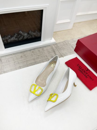 VALENTINO Exquisite bronze buckle fashionable high heels - Image 2