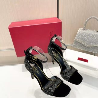VALENTINO exquisite diamond-studded high heels