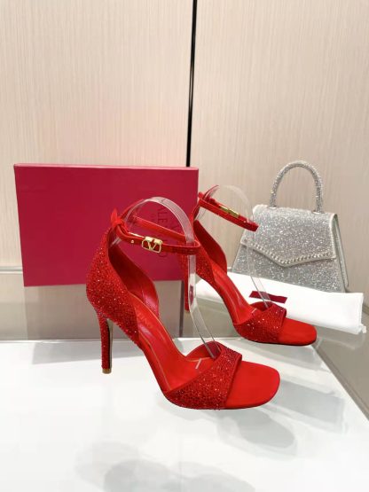 VALENTINO exquisite diamond-studded high heels