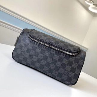 Louis Vuitton N47625 toiletry bag