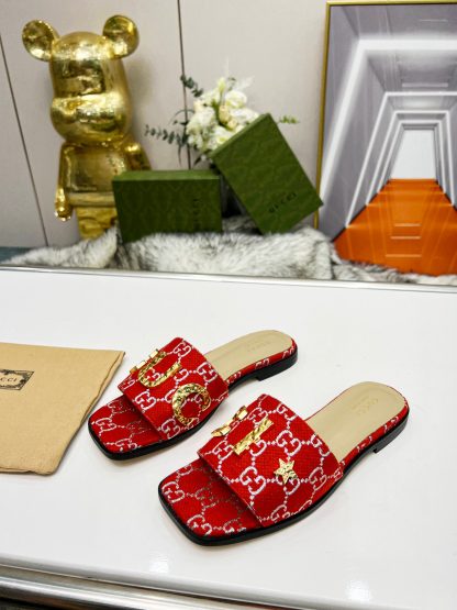 Gucci women's flat slippers