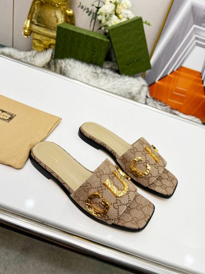 Gucci women's flat slippers