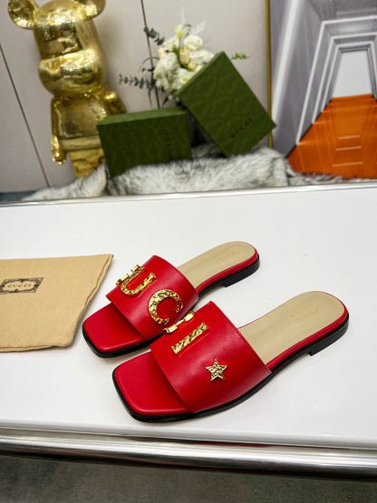 Gucci women's flat slippers