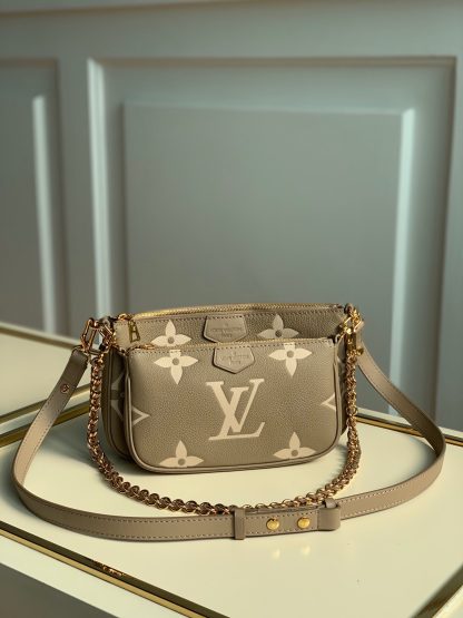 Louis Vuitton multi pochette accessories Bag