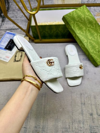 Gucci's latest hot-selling slippers - Image 2