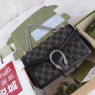 Gucci tiger head buckle black fashionable chain bag