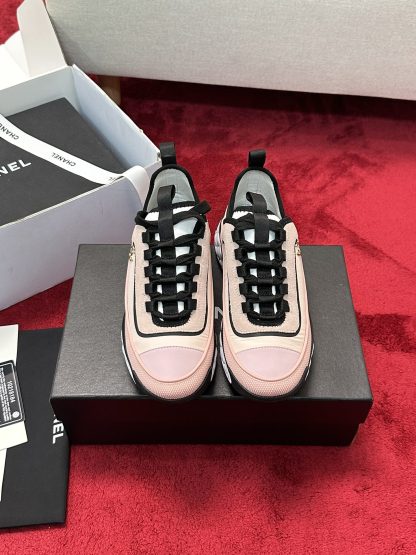 Chanel men's and women's couple's skin color mix and match classic casual sports shoes